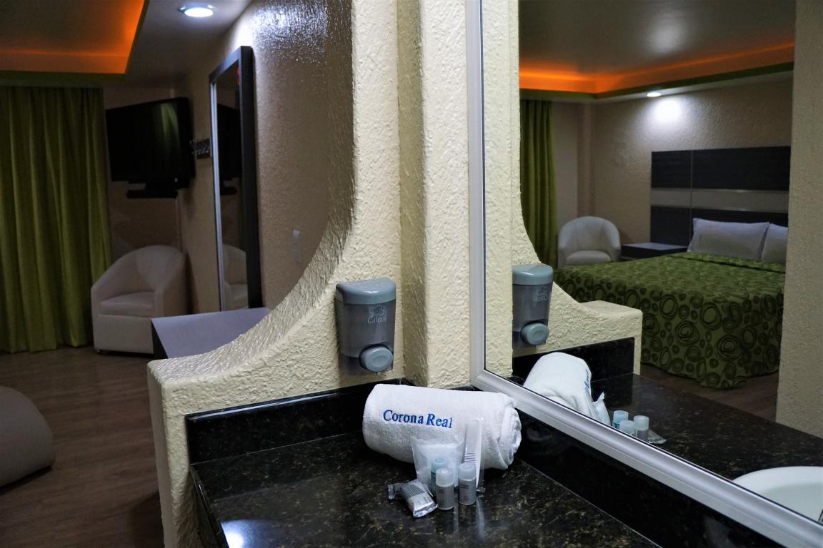 hotel corona real insurgentes Mixcoac